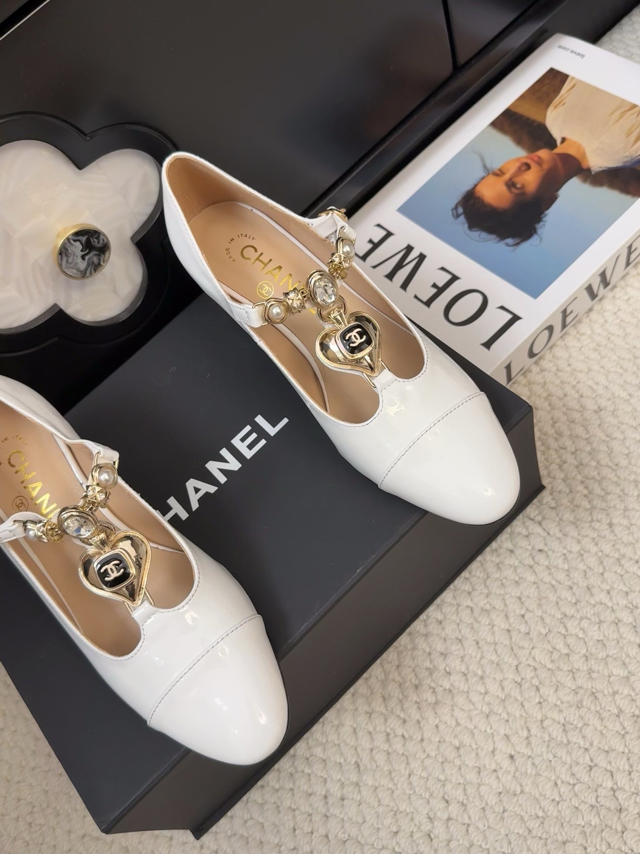 MARY JANE SHOES IN WHITE PATENT CALFSKIN 55 MM