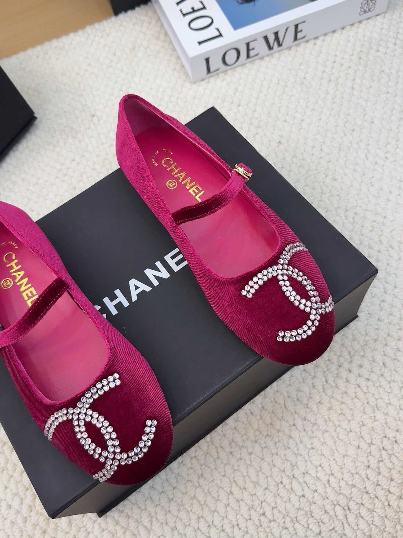 MARY JANE SHOES IN JAM PURPLE VELVET WITH CRYSTALS LOGO