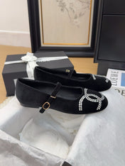 MARY JANE SHOES IN BLACK VELVET WITH CRYSTALS LOGO