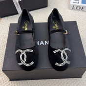 MARY JANE SHOES IN BLACK VELVET WITH CRYSTALS LOGO