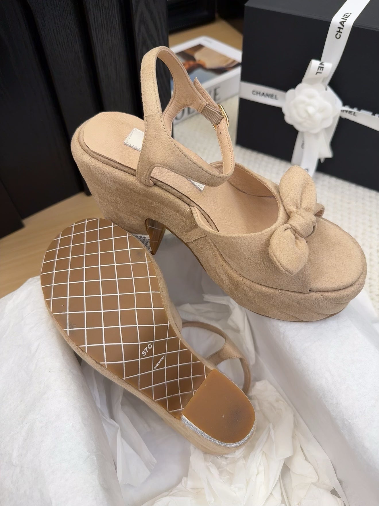 HIGH 12 CM PLATFORM SANDALS IN CAMEL BEIGE SUEDE