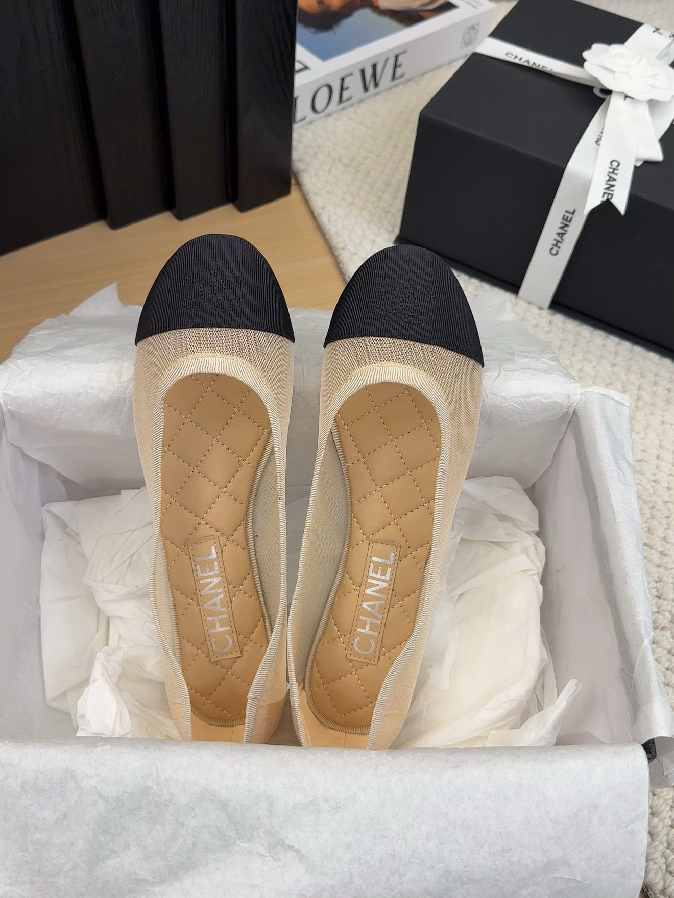 BALLET FLAT IN BLACK FABRIC AND BEIGE MESH