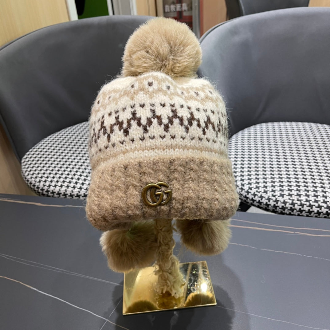 BEANIE HAT IN COLORFUL WOOL 394005