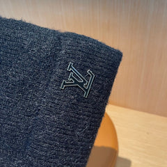 BEANIE HAT IN BLACK WOOL 803043