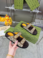 GG SANDALS IN DARK BROWN CALFSKIN AND BEIGE FABRIC WITH GOLD HARDWARE