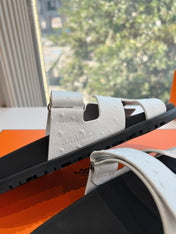 CHYPRE SANDAL IN WHITE GRAINED CALFSKIN