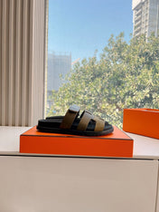 CHYPRE SANDAL IN ARMY GREEN SUEDE AND CALFSKIN