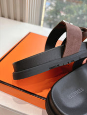 CHYPRE SANDAL IN MEDIUM BROWN SUEDE