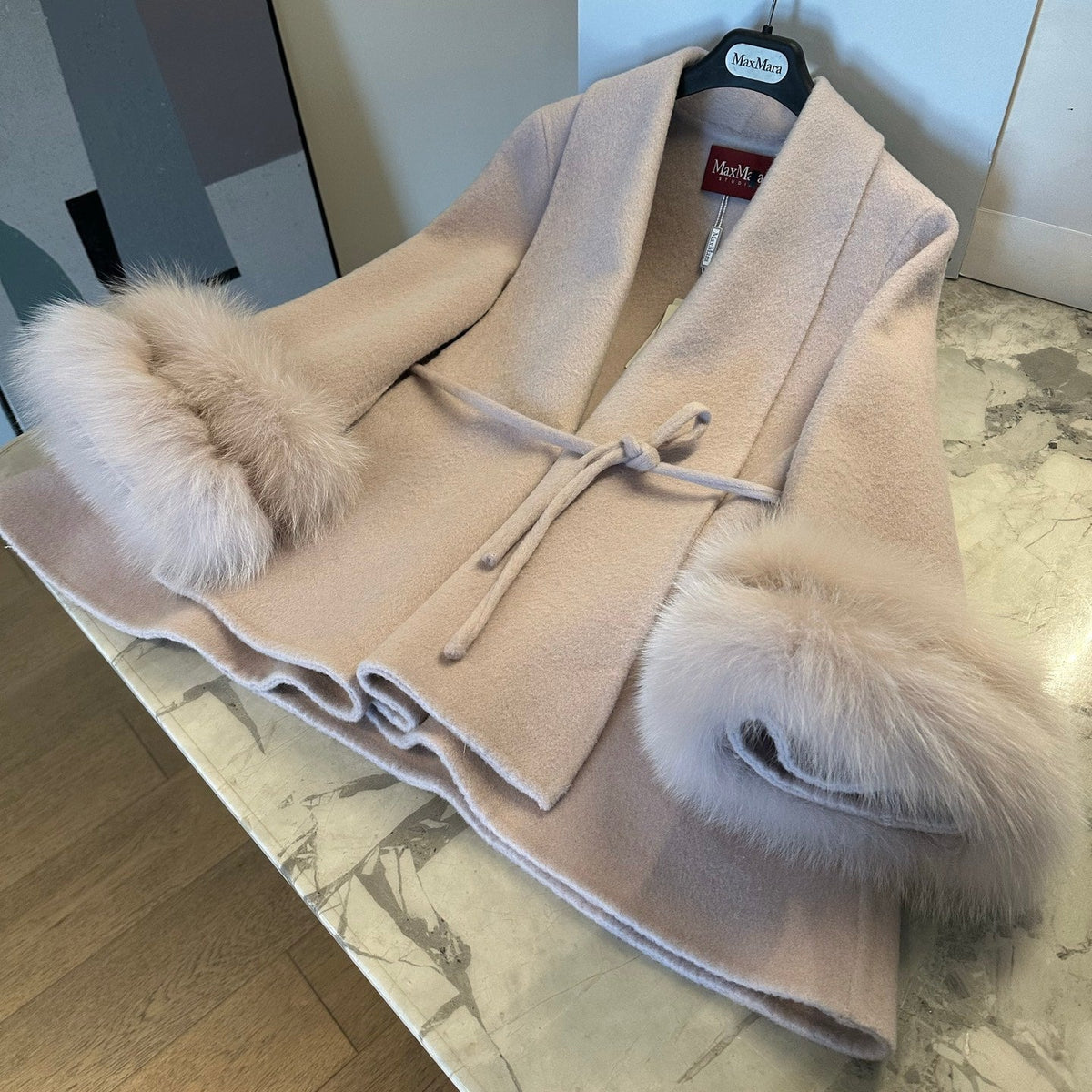 MAX MARA 25S CASHMERE COAT WITH FOX FUR TRIM 205