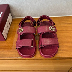 GG SANDALS S25 IN RED LAMBSKIN EMBOSSED LOGO WITH GOLD HARDWARE