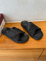 GG SLIDES X-STRAP IN BLACK SUEDE WITH EMBOSSED LOGO