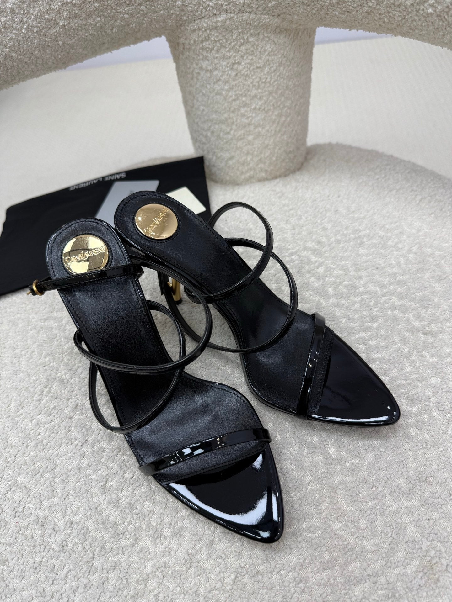 YSL 25S STRAPPY HIGH-HEEL SANDALS 95 MM IN BLACK SHINY LAMBSKIN