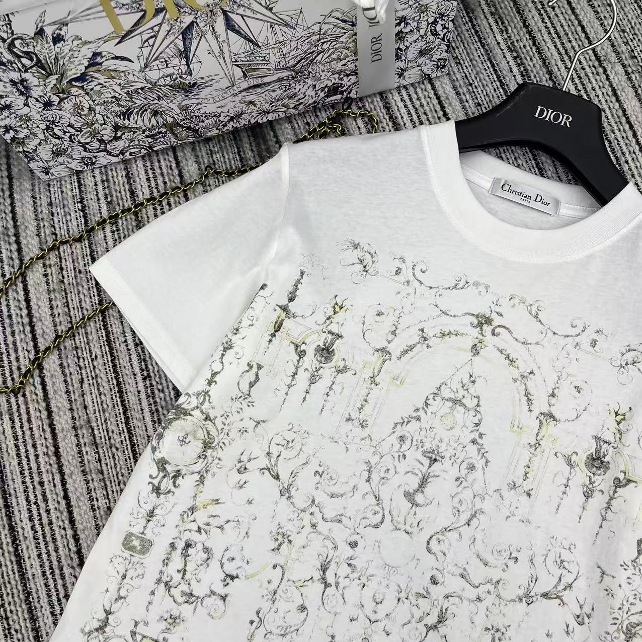 DIOR 25S SHORT-SLEEVE CREW NECK T-SHIRT 840