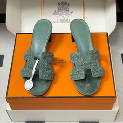 HM 25S ORAN HIGH‑HEEL SANDAL IN MUTED MINT GREEN SUEDE AND LAMBSKIN