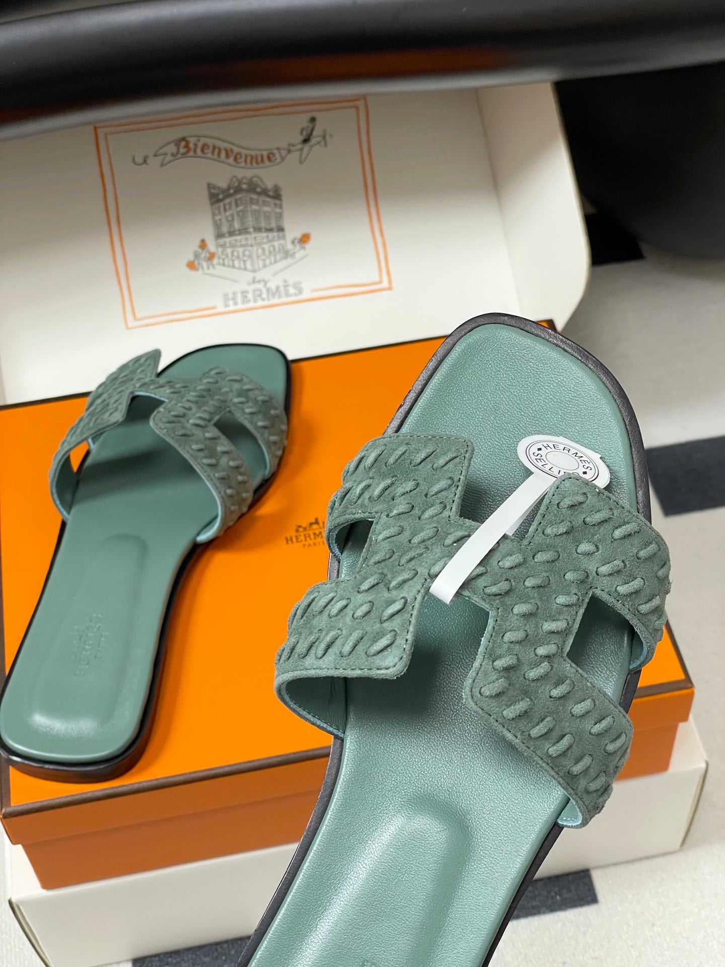 HM 25S ORAN SANDAL IN DUSTY MOSS GREEN SUEDE AND LAMBSKIN