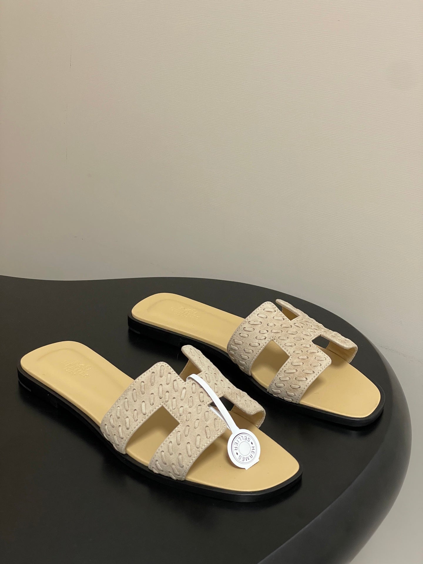 HM 25S ORAN SANDAL IN BEIGE SUEDE AND LAMBSKIN