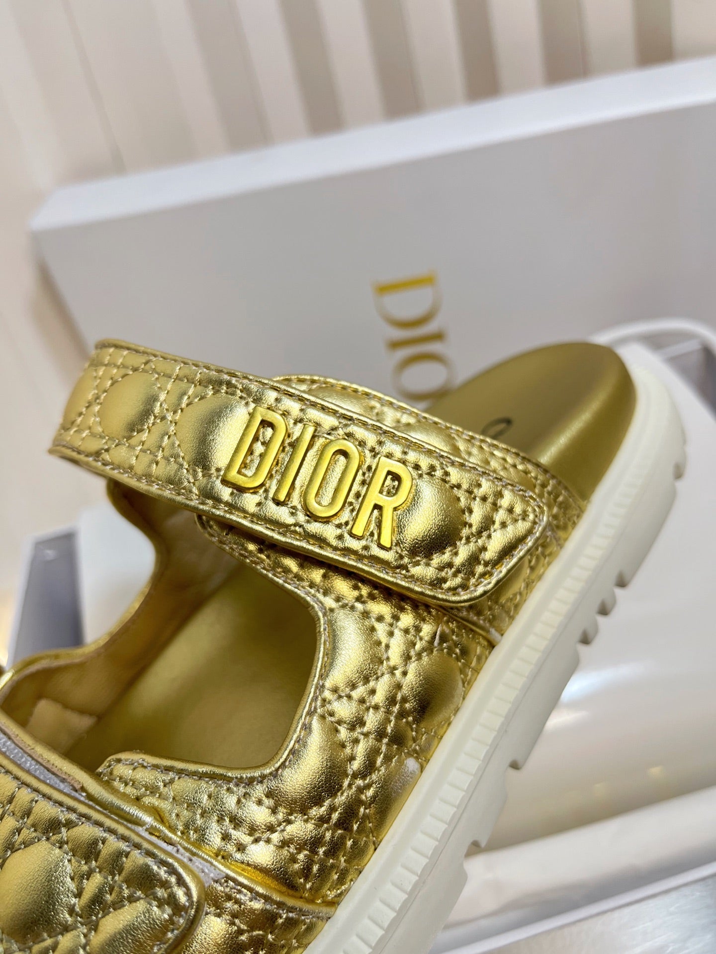 DIORACT SLIDES 25MM IN GOLD PATENT CALFSKIN