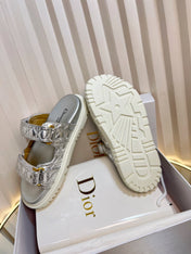 DIORACT SLIDES 25MM IN SILVER PATENT CALFSKIN