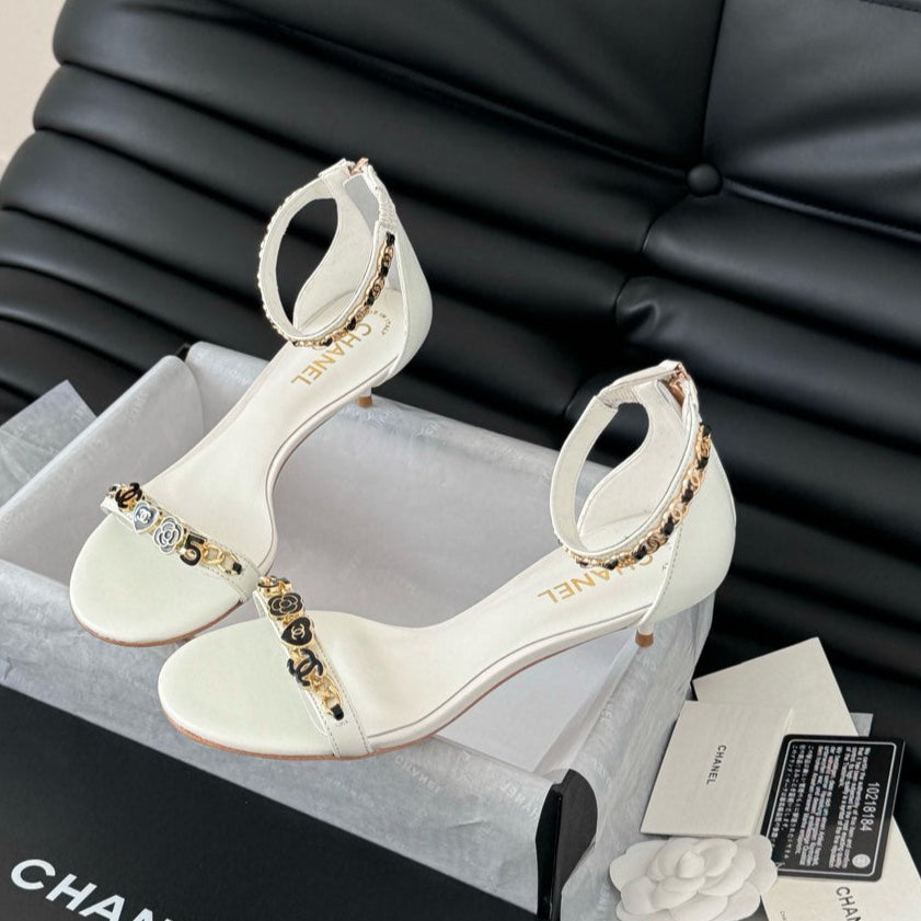 MID-HEEL 35 MM SANDAL IN WHITE SHEEPSKIN WITH STICKERS