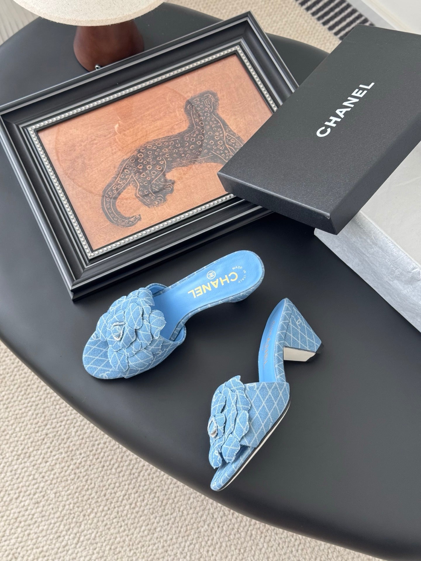 HIGH HEELS CAMELLIA IN SKY BLUE DENIM