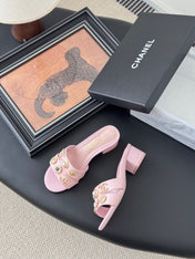 MULE SLIDE SANDALS IN PINK LAMBSKIN WITH LOGO STICKER DETAIL