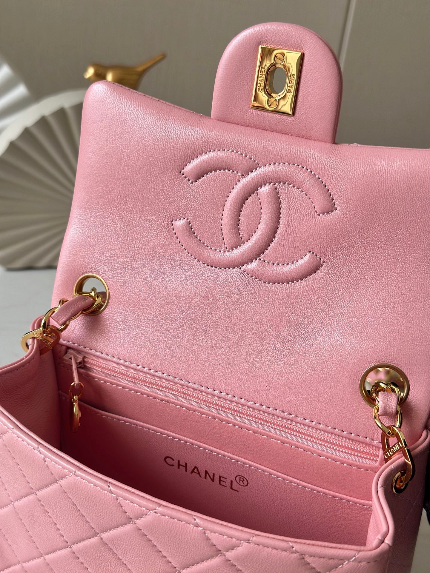 CHANEL 25S MINI FLAP BAG 18 IN PINK LAMBSKIN WITH GOLD HARDWARE