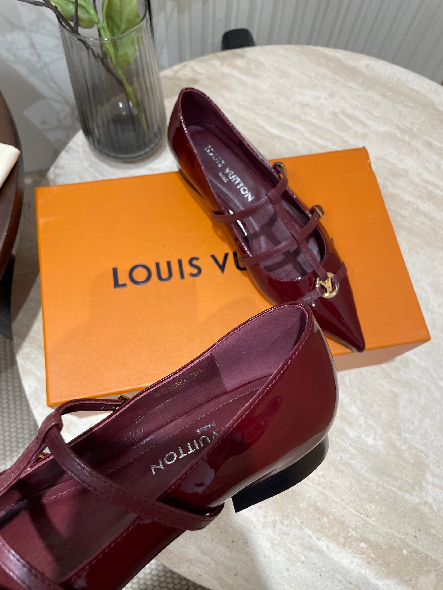 POINTED-TOE TRIPLE-STRAP BALLET FLAT IN BURGUNDY RED PATENT CALFSKIN