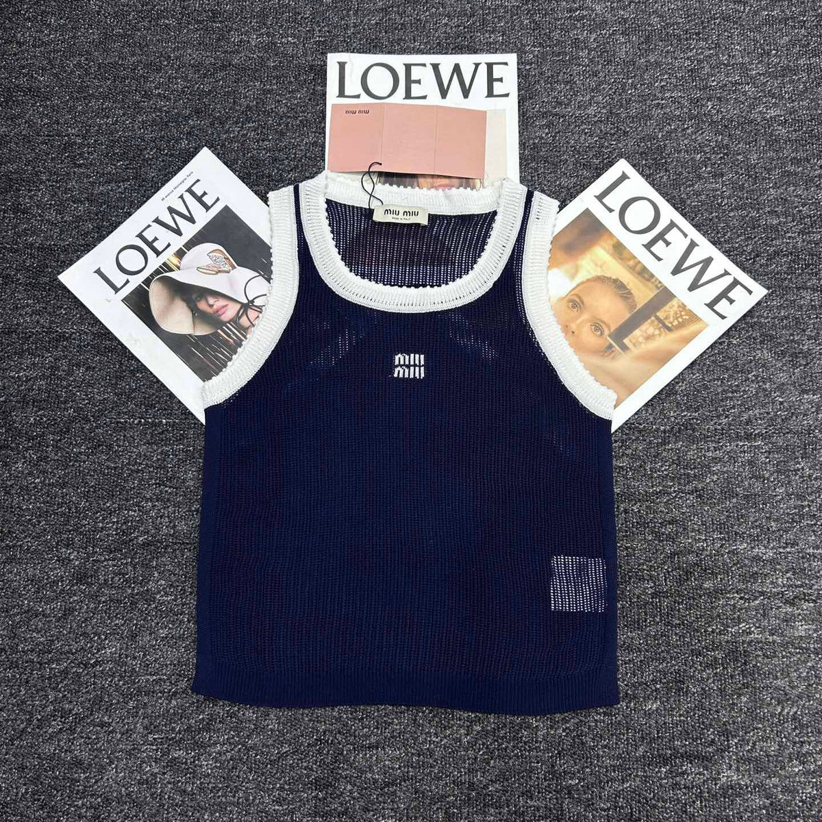 MIUMIU SLEEVELESS TOP STYLE 636