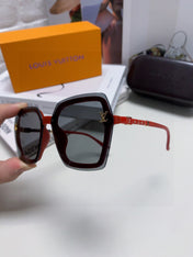 SQUARE SUNGLASSES 581355 IN RED ACETATE GREY LENSES