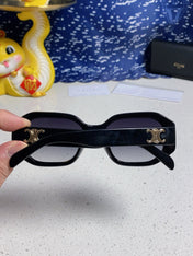 TRIOMPHE SQUARE SUNGLASS  566743 IN BLACK ACETATE GRADIENT SMOKE LENSES