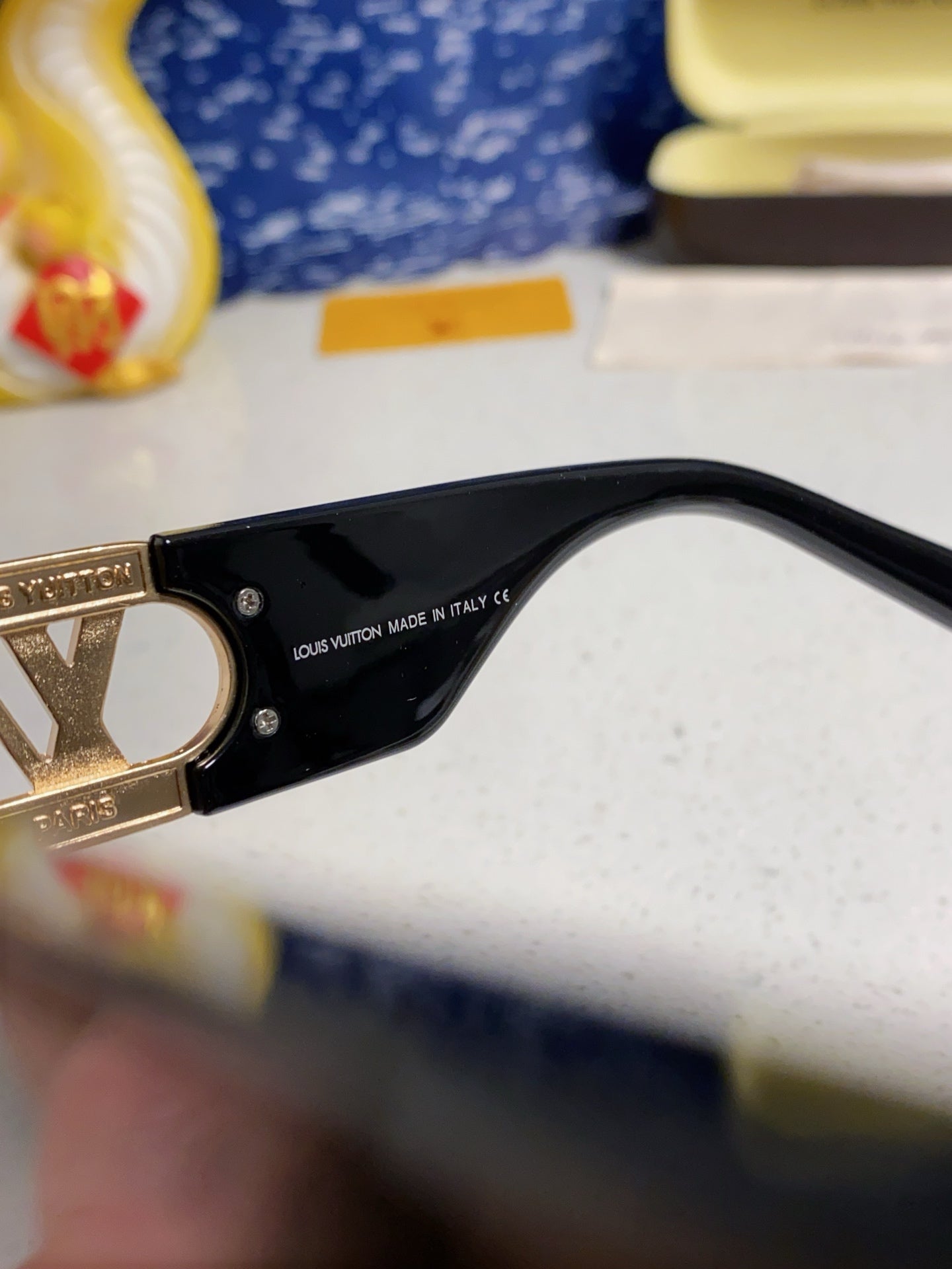 LINK SQUARE SUNGLASSES 570273 IN BLACK ACETATE GREY SMOKE LENS