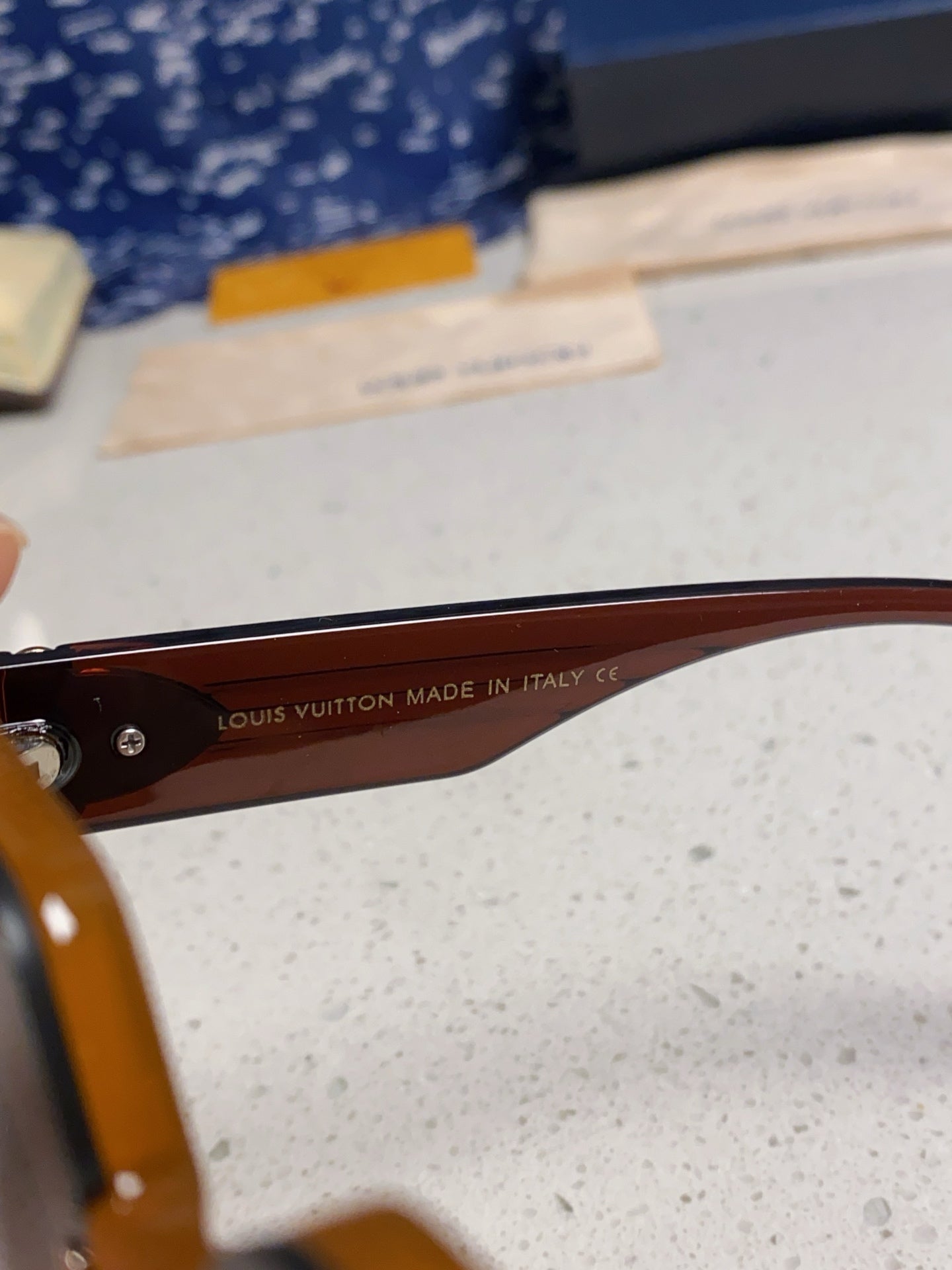 SQUARE SUNGLASSES 571655 IN BROWN CLEAR ACETATE