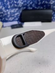 MONTAIGNE SUNGLASS 578113 IN OFF WHITE ACETATE