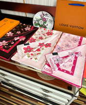 LV SCARF 90 CM IN SILK 723122