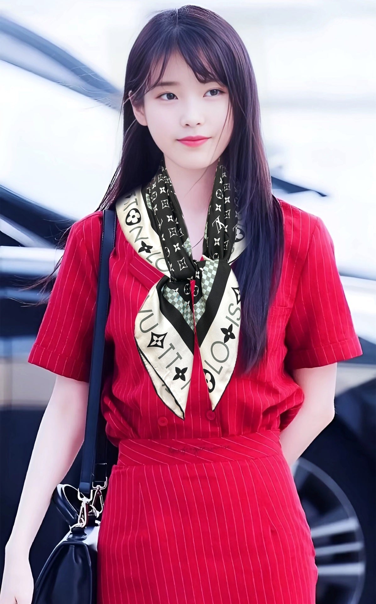 LV SCARF 90 CM IN SILK 732040