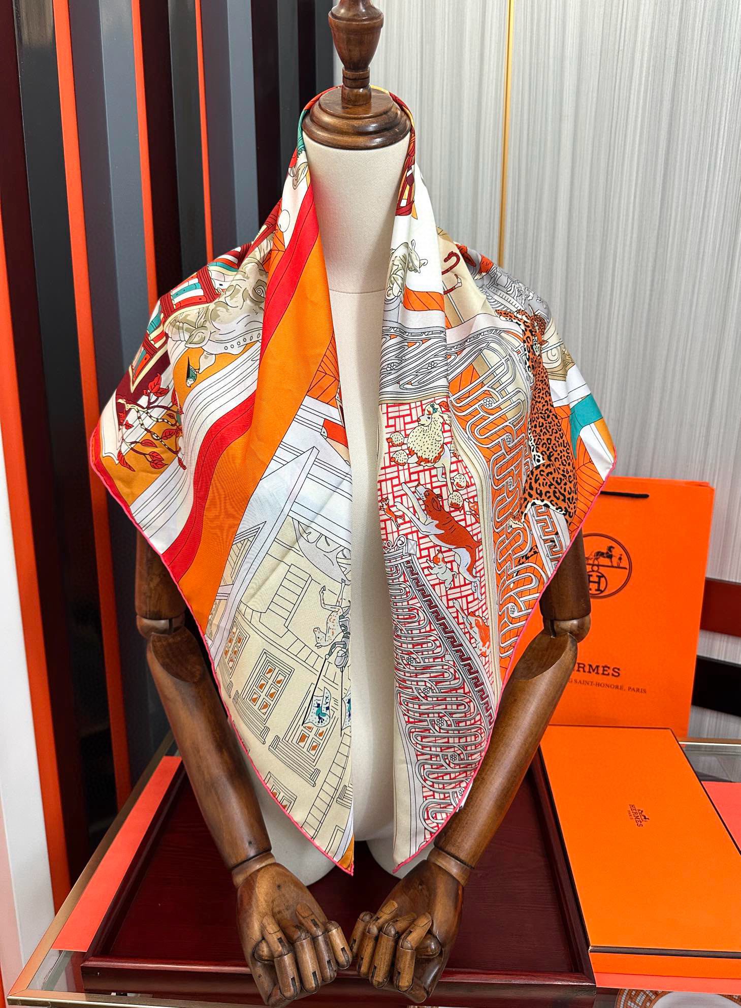 HERMES 25S SCARF 90 IN SILK 733848