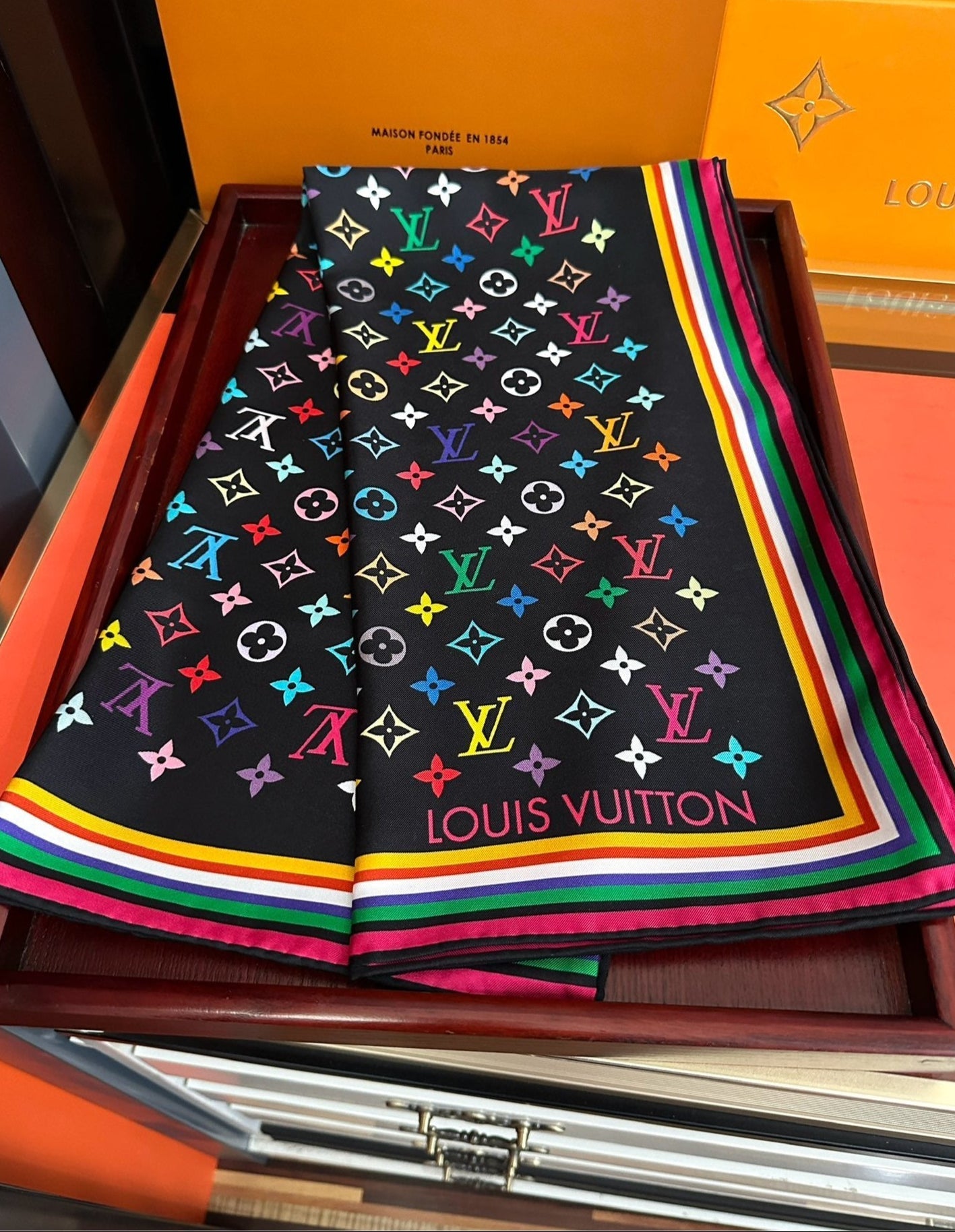 LV SCARF 90 CM IN SILK 07