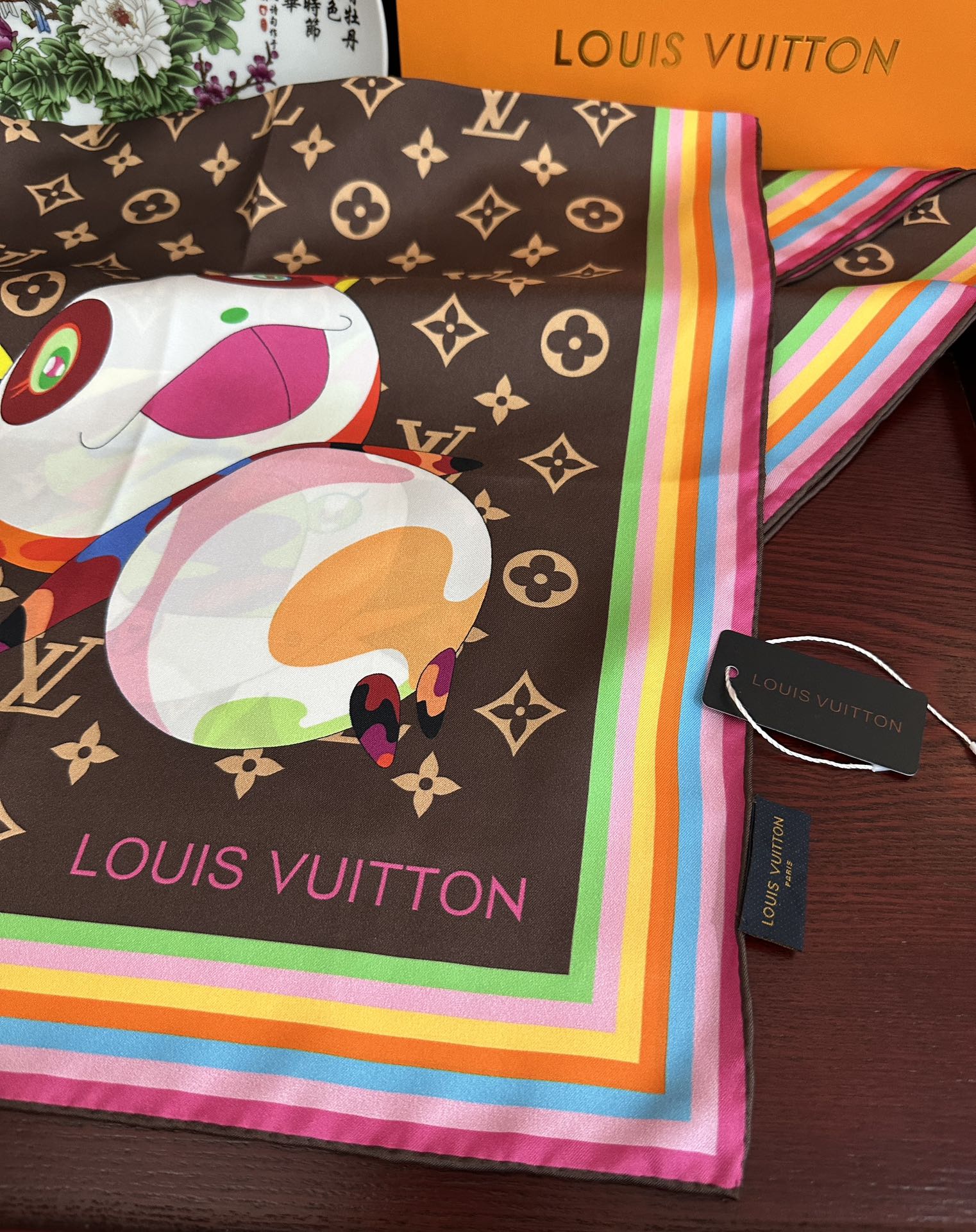LV SCARF 90 CM IN SILK 738413