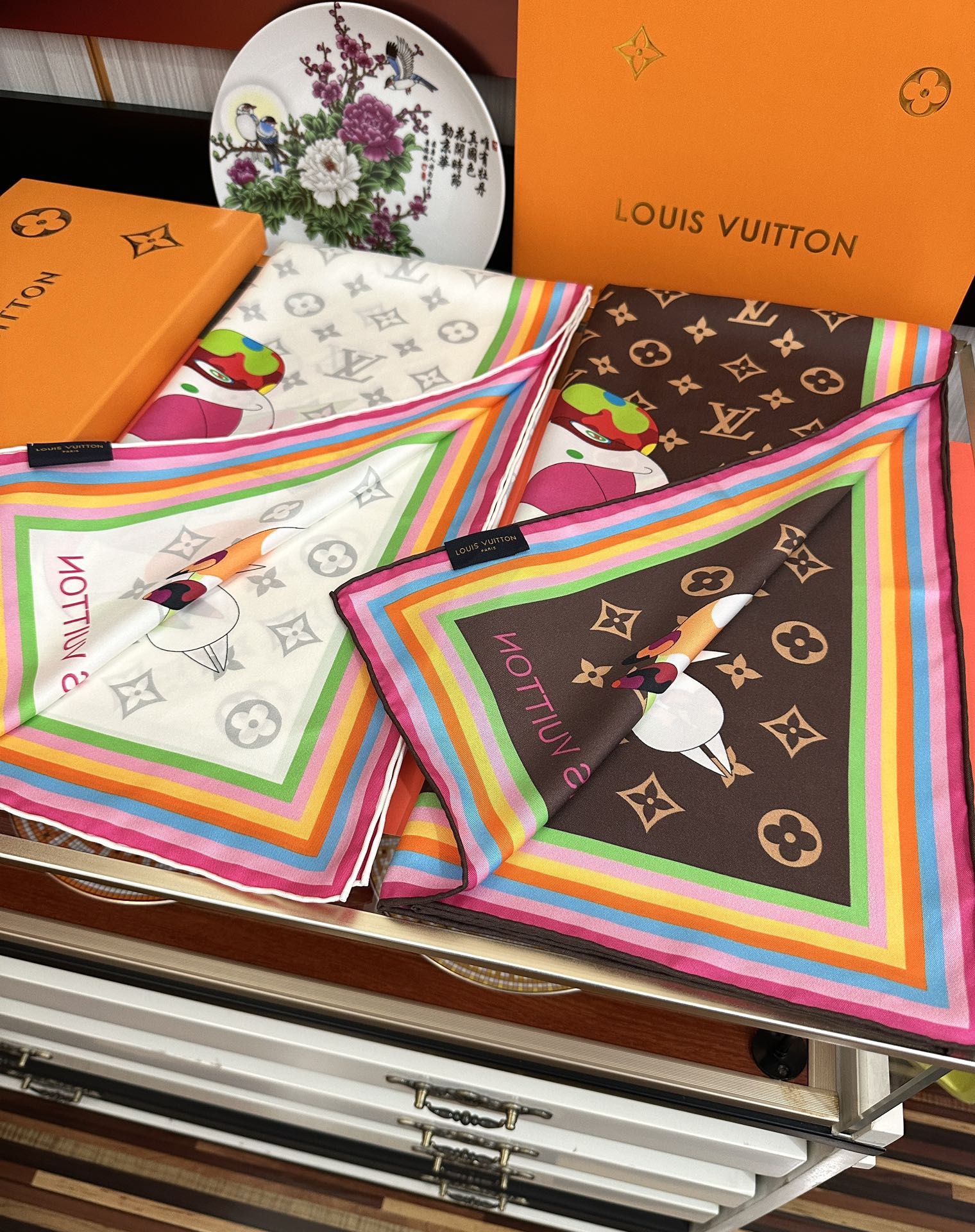 LV SCARF 90 CM IN SILK 738413