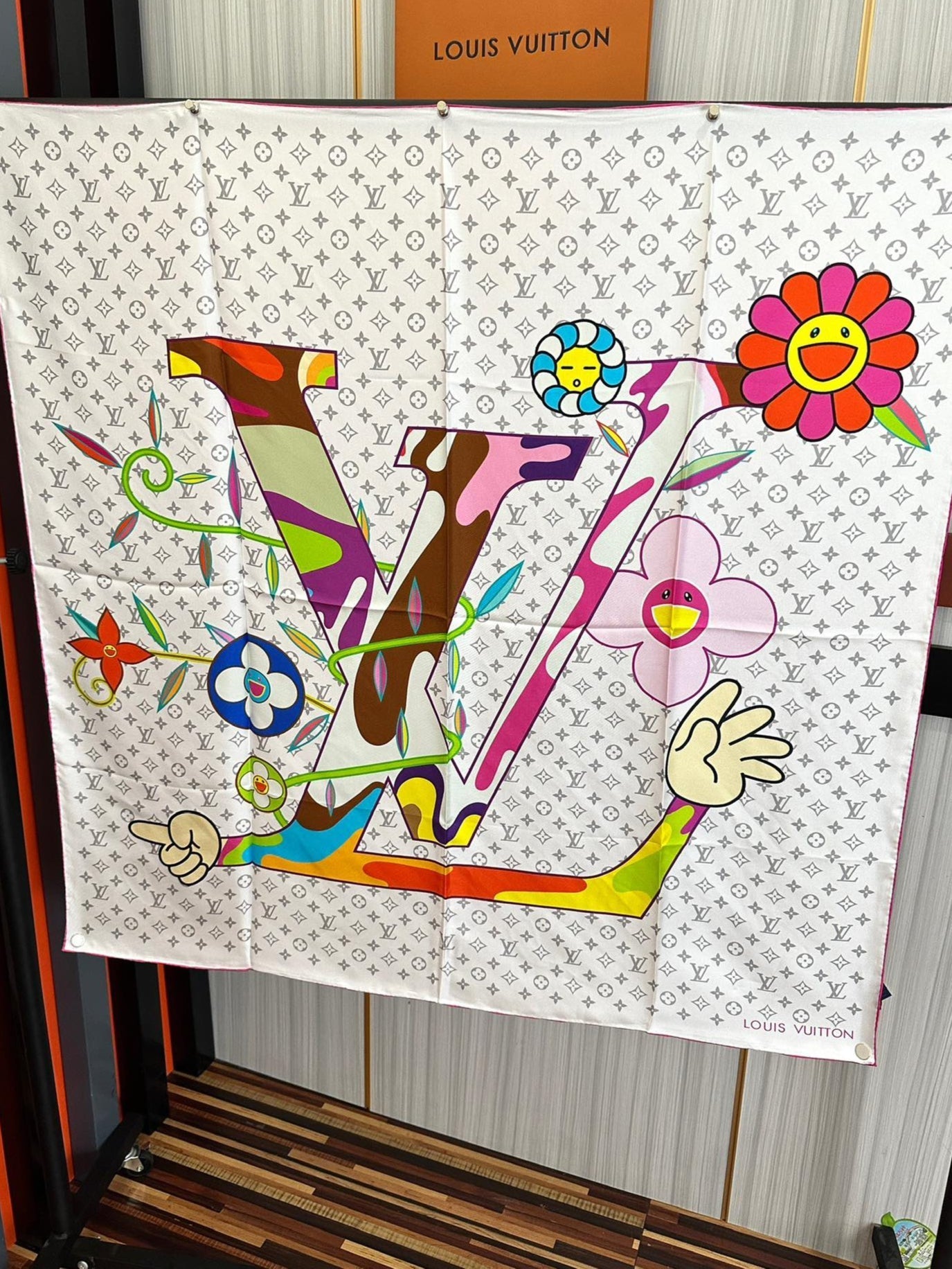 LV SCARF 90 CM IN SILK 02