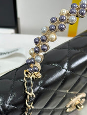 PEARL HANDLE FLAP BAG 18 IN BLACK SHINY LAMBSKIN