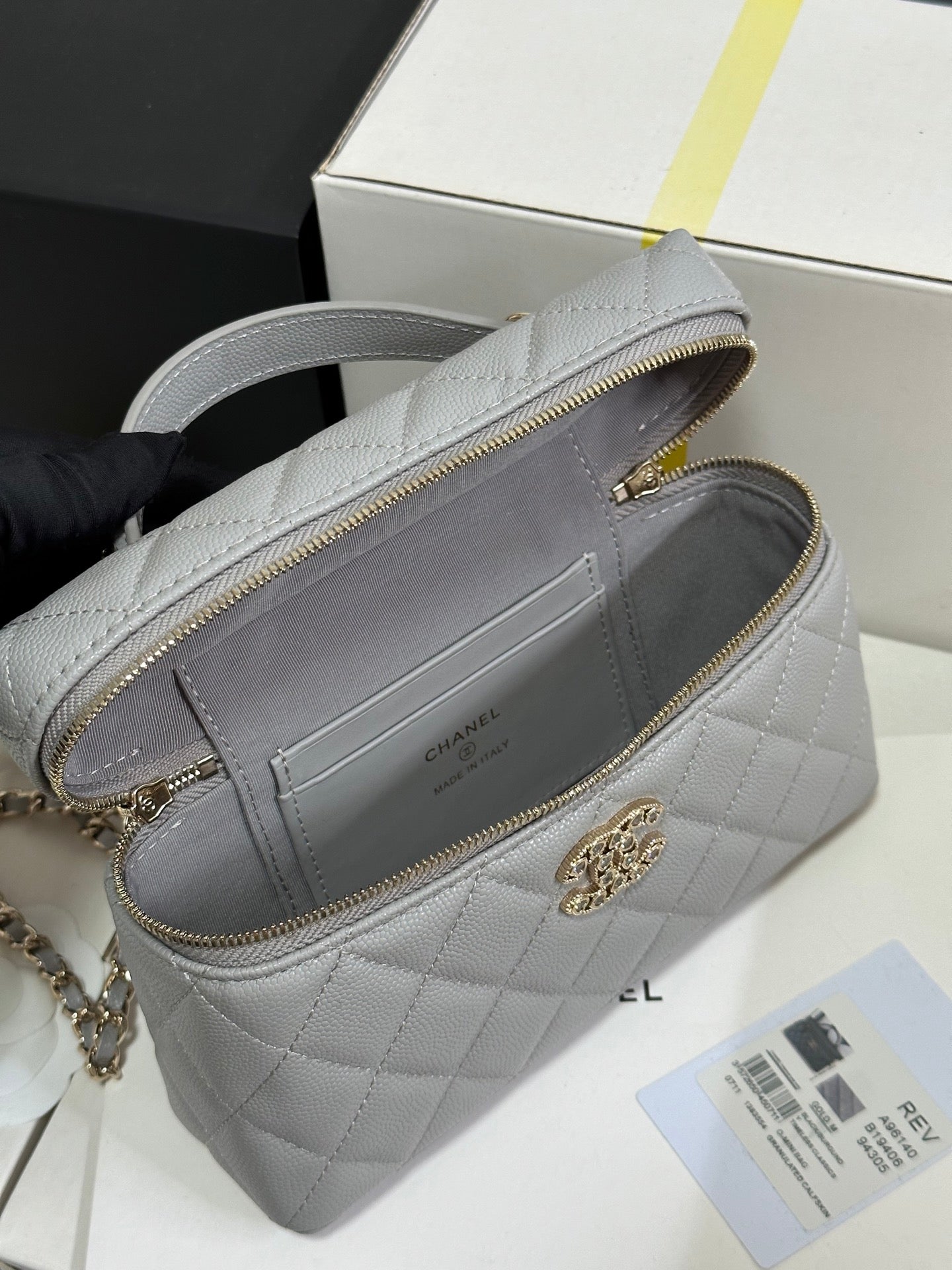 STRASS VANITY QUILTED CASE 19 IN GREY CALFSKIN WITH GOLD METALLIC