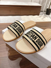 DWAY SLIDES IN BEIGE AND BLACK TECHNICAL FABRIC