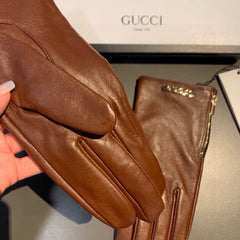 TOUCHSCREEN GLOVES WITH SIDE ZIPPER IN CARAMEL BROWN LAMBSKIN 456310