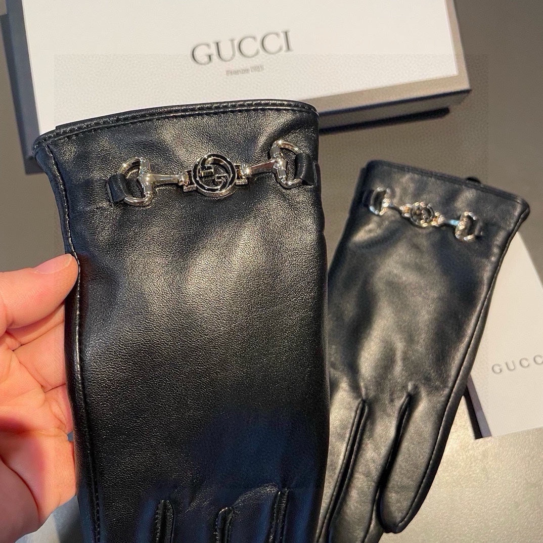 TOUCHSCREEN GLOVES IN BLACK LAMBSKIN AND CASHMERE LINING 462259