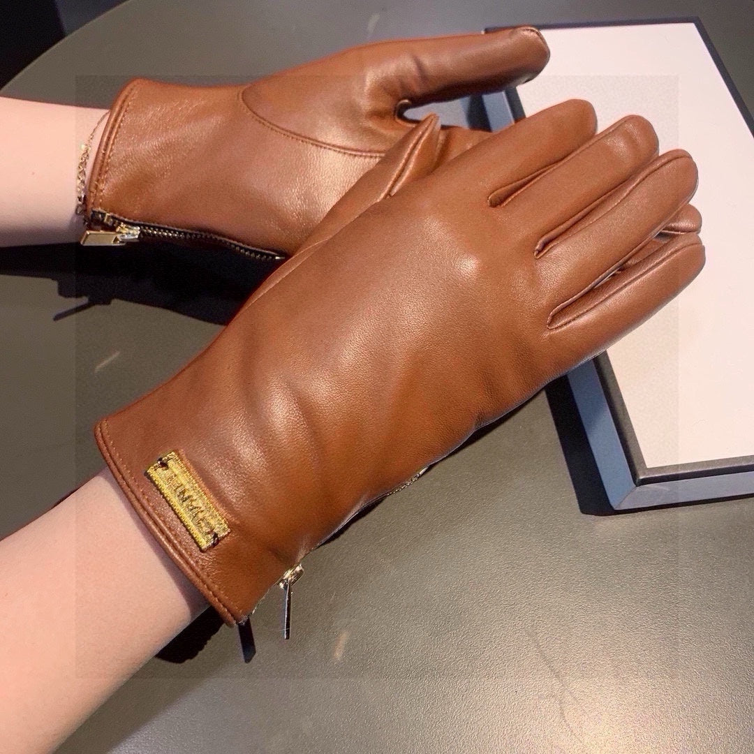 TOUCHSCREEN GLOVES IN BRONZE BROWN LAMBSKIN WITH GOLD LOGO 462270