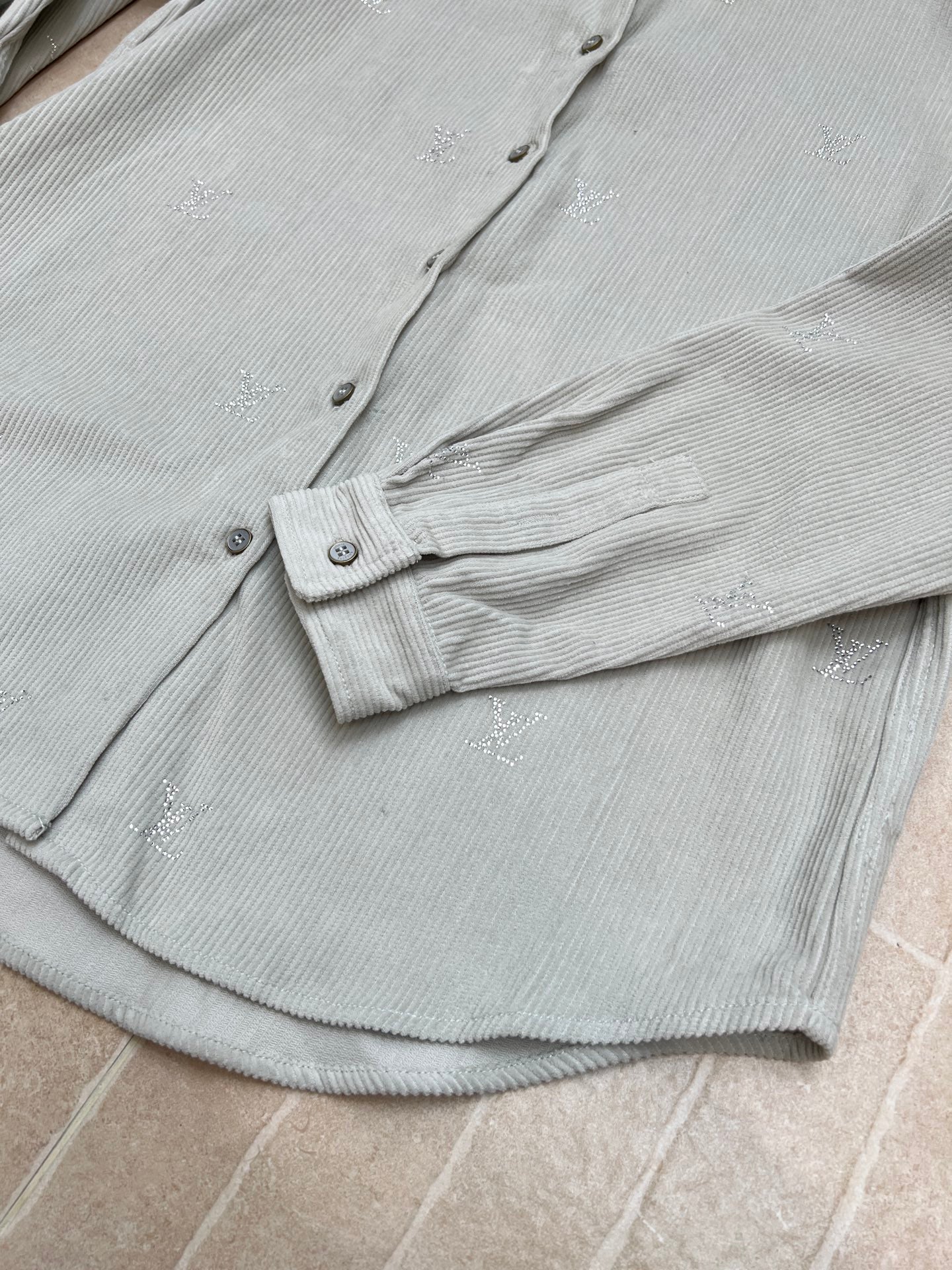 LV 25S SHIRT 0161