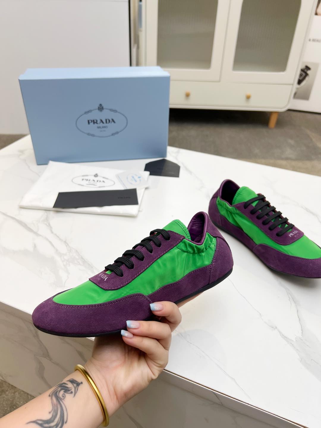 COLLAPSE SNEAKERS IN PURPLE SUEDE AND GREEN NYLON