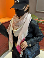 SHAWL 140 CM IN LIGHT PINK CASHMERE AND SILK 413801