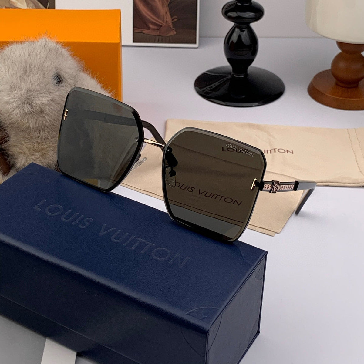 SQUARE SUNGLASSES L0365 IN METAL